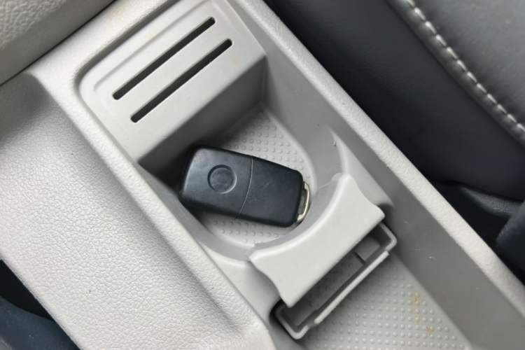 Used Volkswagen Gran Lavida 2013 1.6L Automatic Luxury Model Vehicle Key