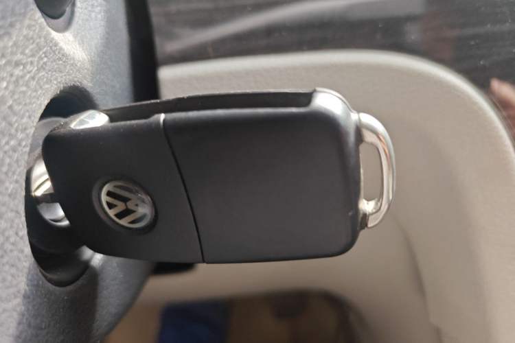 Used Volkswagen Gran Lavida 2013 1.6L Automatic Comfort Model Vehicle Key