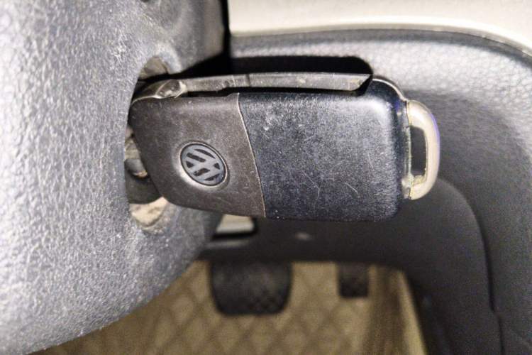 Used Volkswagen Gran Lavida 2013 1.6L Automatic Fashion Model Vehicle Key
