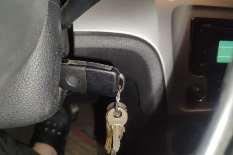 Used Volkswagen Gran Lavida 2013 1.6L Automatic Comfort Model Vehicle Key