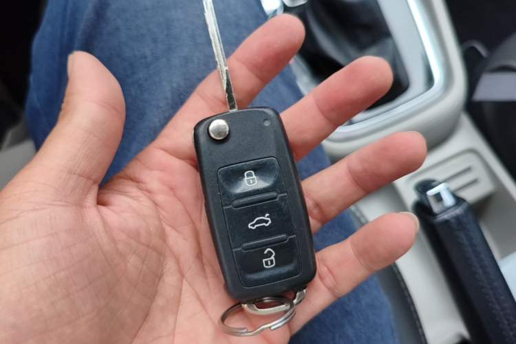 Used Volkswagen Gran Lavida 2013 1.6L Automatic Luxury Model Vehicle Key
