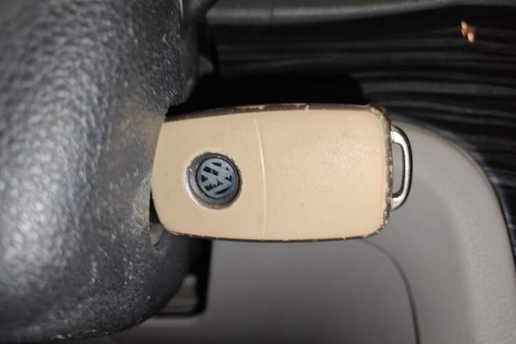 Used Volkswagen Gran Lavida 2013 1.6L Automatic Comfort Model Vehicle Key