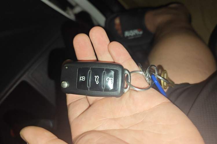 Used Volkswagen Gran Lavida 2013 1.6L Automatic Comfort Model Vehicle Key