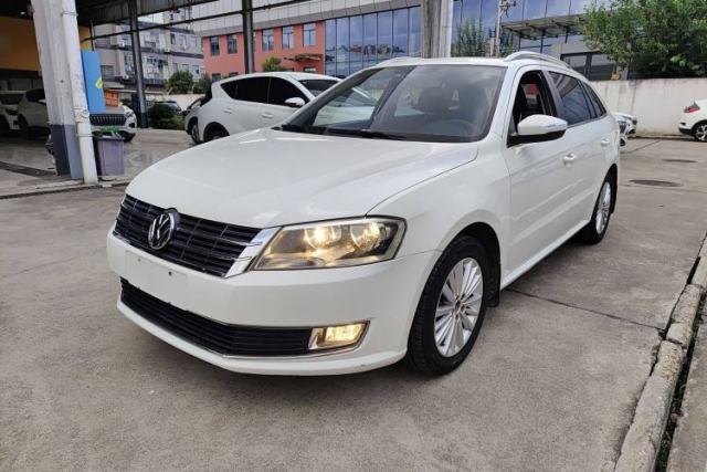 Ojetý Volkswagen Gran Lavida 2013 1.4 TSI Automatic Comfort Model