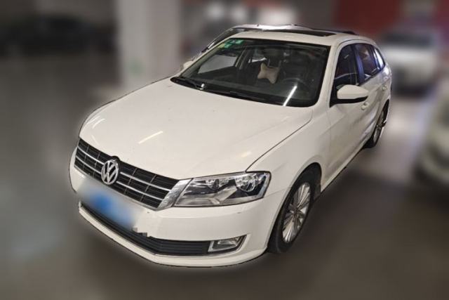 Ojetý Volkswagen Gran Lavida 2013 1.6L Automatic Comfort Model