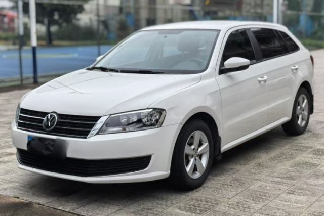 Used Volkswagen Gran Lavida 2013 1.6L Automatic Fashion Model
