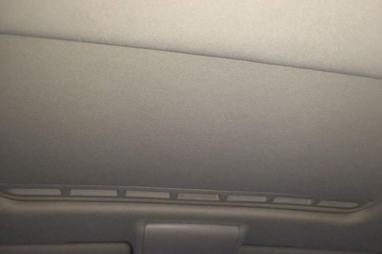 Used Volkswagen Gran Lavida 2014 1.6L Automatic Sport Edition Headliner