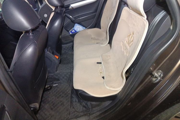 Used Volkswagen Gran Lavida 2014 1.6L Automatic Sport Edition Left Rear Seat