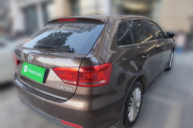 Used Volkswagen Gran Lavida 2014 1.6L Automatic Sport Edition Rear Right 45 Deg
