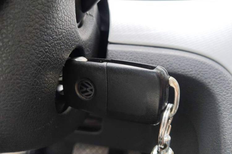 Used Volkswagen Gran Lavida 2014 1.6L Automatic Sport Edition Vehicle Key