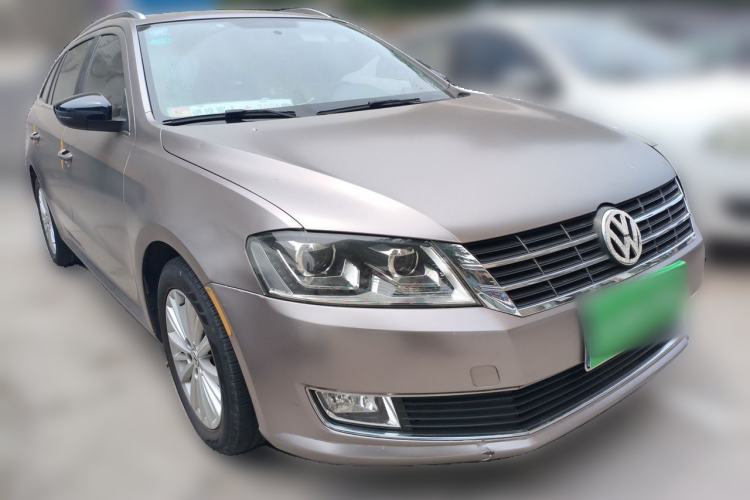 Used Volkswagen Gran Lavida 2014 1.4TSI Automatic Sport Edition Front Right 45 Deg