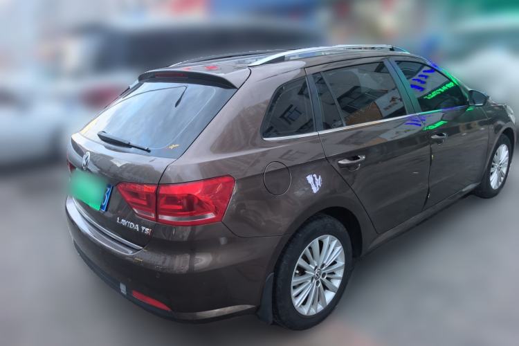 Used Volkswagen Gran Lavida 2014 1.4TSI Automatic Sport Edition Rear Right 45 Deg