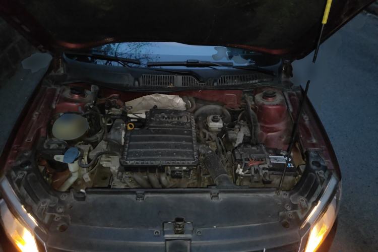 Used Volkswagen Gran Lavida 2014 1.6L Automatic Sport Edition Engine Bay