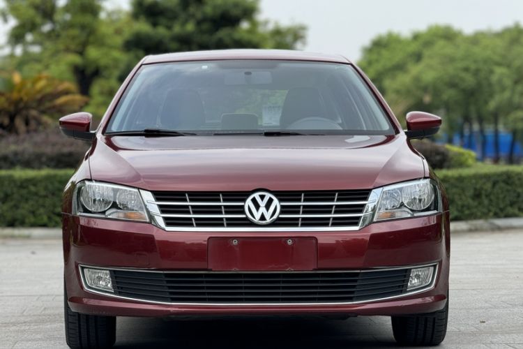 Used Volkswagen Gran Lavida 2014 1.6L Automatic Sport Edition Exterior 1