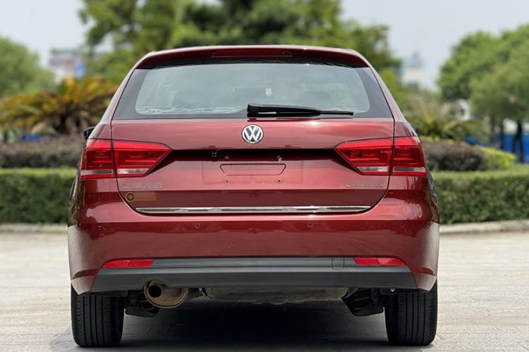 Used Volkswagen Gran Lavida 2014 1.6L Automatic Sport Edition Exterior 4