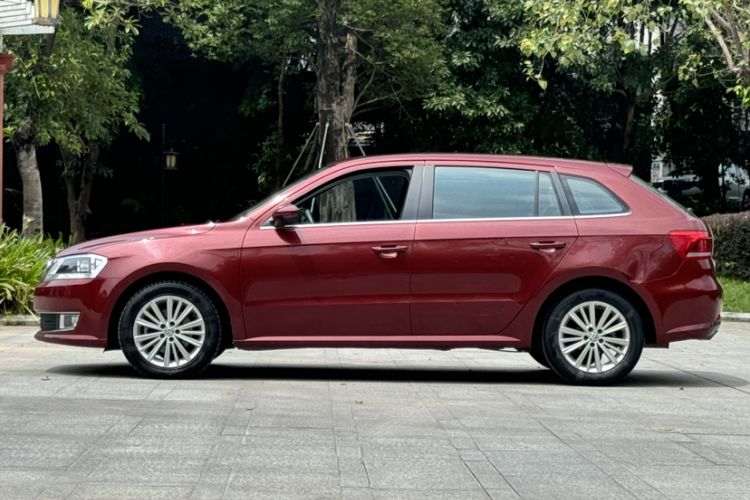 Used Volkswagen Gran Lavida 2014 1.6L Automatic Sport Edition Exterior 9