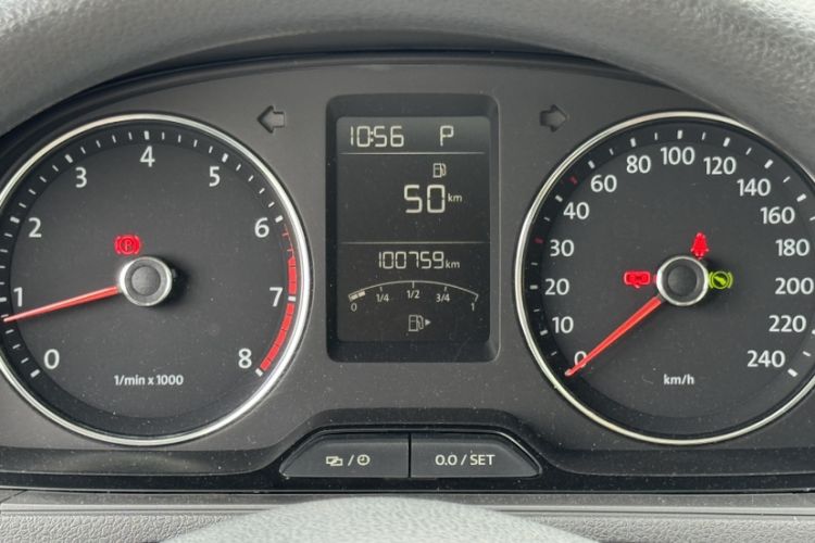 Used Volkswagen Gran Lavida 2014 1.6L Automatic Sport Edition Odometer Close Up