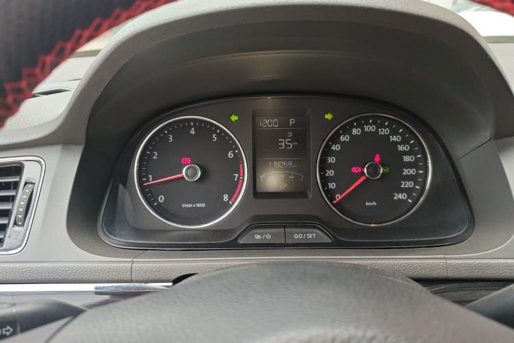Used Volkswagen Gran Lavida 2014 1.4TSI Automatic 30th Anniversary Edition Instrument Cluster