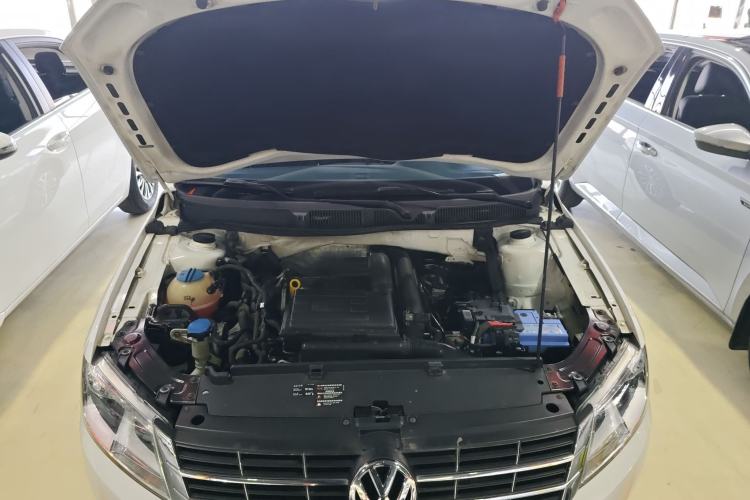 Used Volkswagen Gran Lavida 2014 1.4TSI Automatic 30th Anniversary Edition Engine Bay