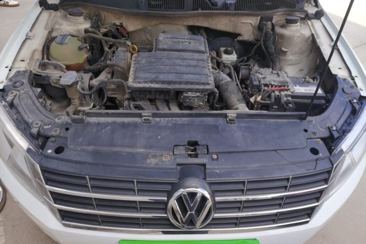 Used Volkswagen Gran Lavida 2014 1.6L Automatic Sport Edition Engine Bay
