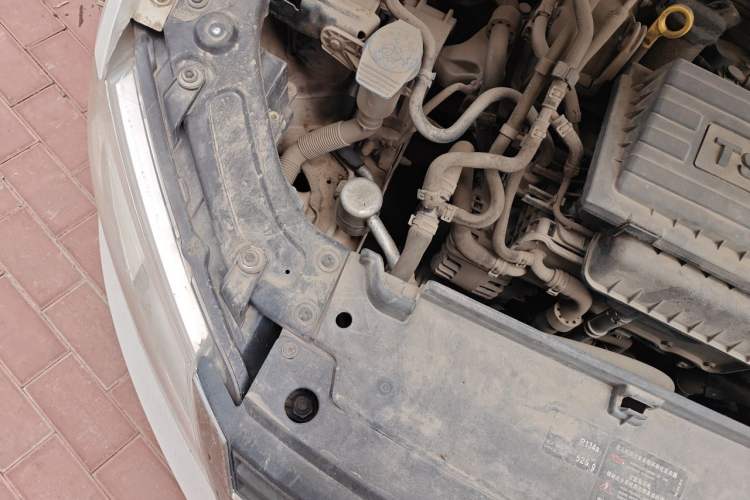 Used Volkswagen Gran Lavida 2014 1.4TSI Automatic 30th Anniversary Edition Engine Bay Right