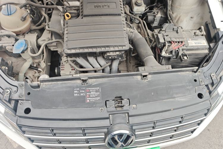 Used Volkswagen Gran Lavida 2014 1.6L Automatic Sport Edition Engine Bay