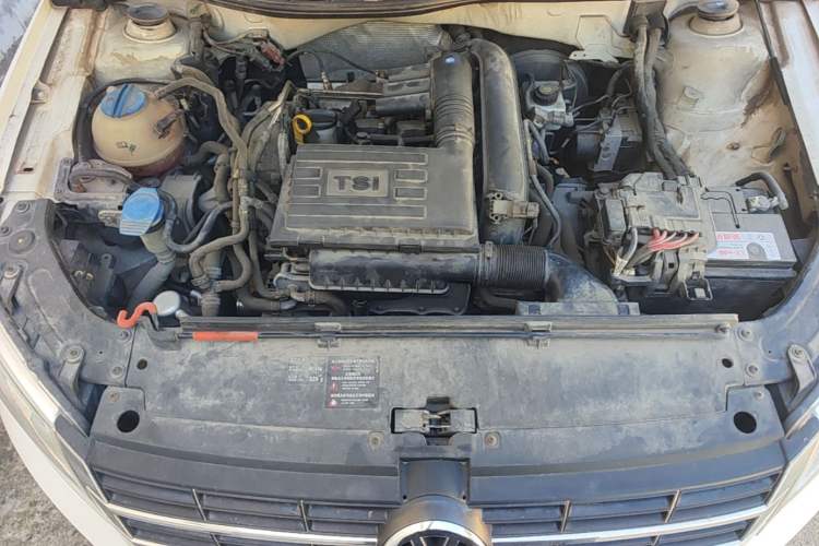 Used Volkswagen Gran Lavida 2014 1.4TSI Automatic 30th Anniversary Edition Engine Bay