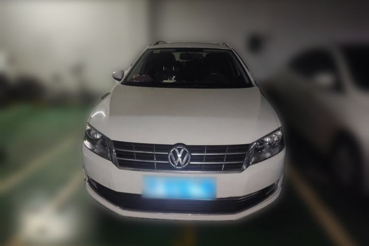 Used Volkswagen Gran Lavida 2014 1.6L Automatic Sport Edition Front