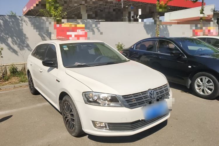 Used Volkswagen Gran Lavida 2014 1.4TSI Automatic 30th Anniversary Edition Front Right 45 Deg