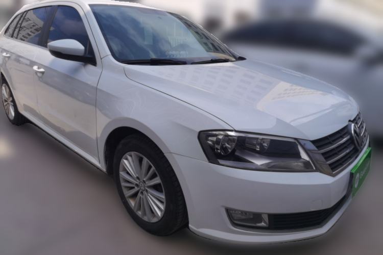 Used Volkswagen Gran Lavida 2014 1.6L Automatic Sport Edition Front Right 45 Deg