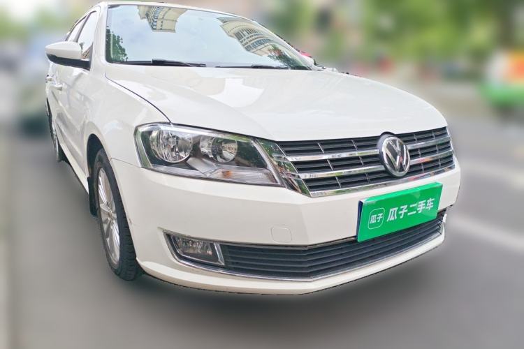 Used Volkswagen Gran Lavida 2014 1.6L Automatic Sport Edition Front Right 45 Deg