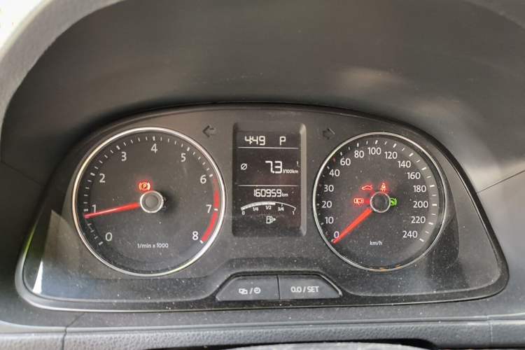 Used Volkswagen Gran Lavida 2014 1.4TSI Automatic Sport Edition Instrument Cluster