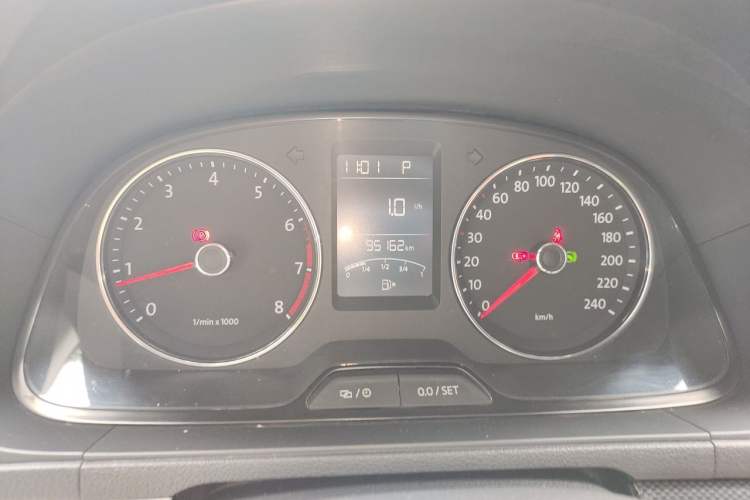 Used Volkswagen Gran Lavida 2014 1.6L Automatic Sport Edition Instrument Cluster