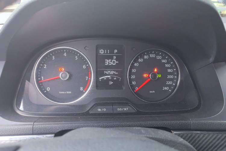 Used Volkswagen Gran Lavida 2014 1.4TSI Automatic Sport Edition Instrument Cluster