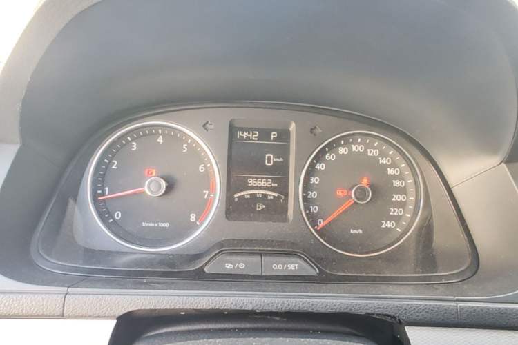 Used Volkswagen Gran Lavida 2014 1.4TSI Automatic 30th Anniversary Edition Instrument Cluster