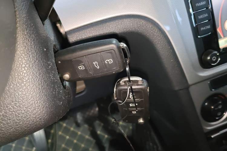 Used Volkswagen Gran Lavida 2014 1.4TSI Automatic 30th Anniversary Edition Interior 1