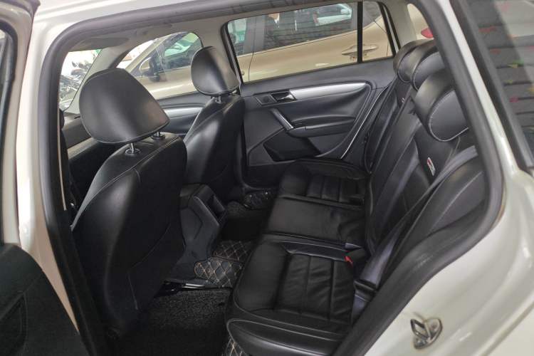 Used Volkswagen Gran Lavida 2014 1.4TSI Automatic 30th Anniversary Edition Interior 1