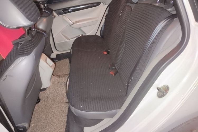 Used Volkswagen Gran Lavida 2014 1.6L Automatic Sport Edition Left Rear Seat