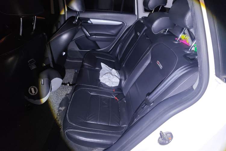 Used Volkswagen Gran Lavida 2014 1.4TSI Automatic 30th Anniversary Edition Left Rear Seat