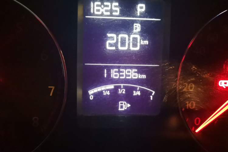 Used Volkswagen Gran Lavida 2014 1.4TSI Automatic 30th Anniversary Edition Odometer Close Up