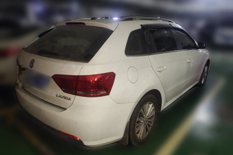 Used Volkswagen Gran Lavida 2014 1.6L Automatic Sport Edition Rear Right 45 Deg