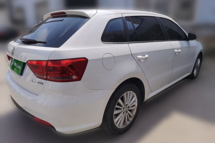 Used Volkswagen Gran Lavida 2014 1.6L Automatic Sport Edition Rear Right 45 Deg