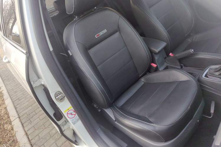 Used Volkswagen Gran Lavida 2014 1.4TSI Automatic 30th Anniversary Edition Right Front Seat