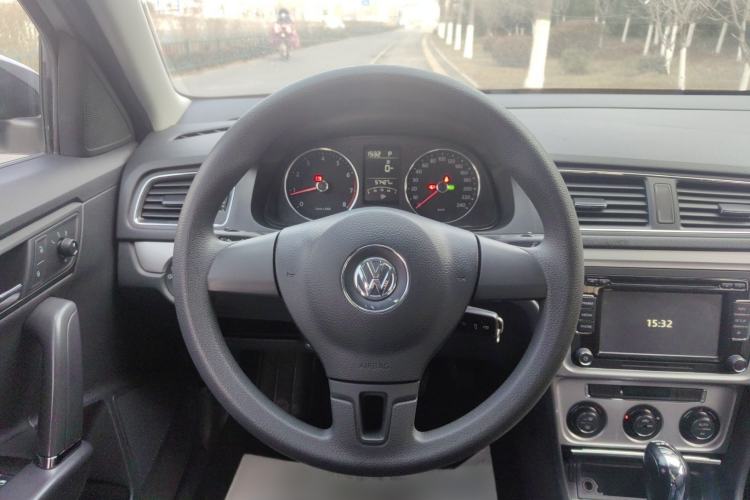 Used Volkswagen Gran Lavida 2014 1.4TSI Automatic 30th Anniversary Edition Steering Wheel