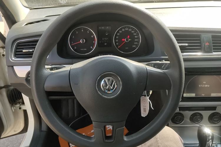 Used Volkswagen Gran Lavida 2014 1.4TSI Automatic 30th Anniversary Edition Steering Wheel