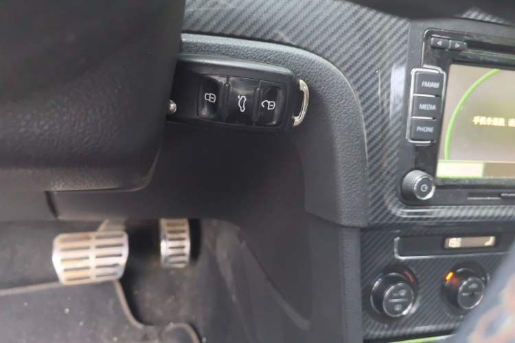 Used Volkswagen Gran Lavida 2014 1.4TSI Automatic Sport Edition Vehicle Key