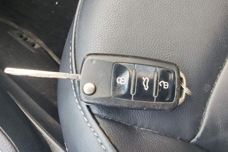 Used Volkswagen Gran Lavida 2014 1.4TSI Automatic 30th Anniversary Edition Vehicle Key
