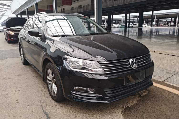 Used Volkswagen Gran Lavida 2015 230TSI DSG Comfort Edition Exterior 1