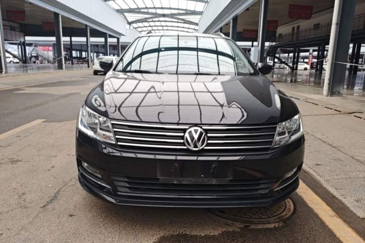 Used Volkswagen Gran Lavida 2015 230TSI DSG Comfort Edition Front