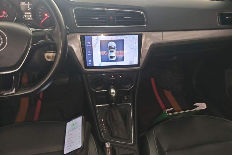 Used Volkswagen Gran Lavida 2015 230TSI DSG Comfort Edition Audio And AC Panel